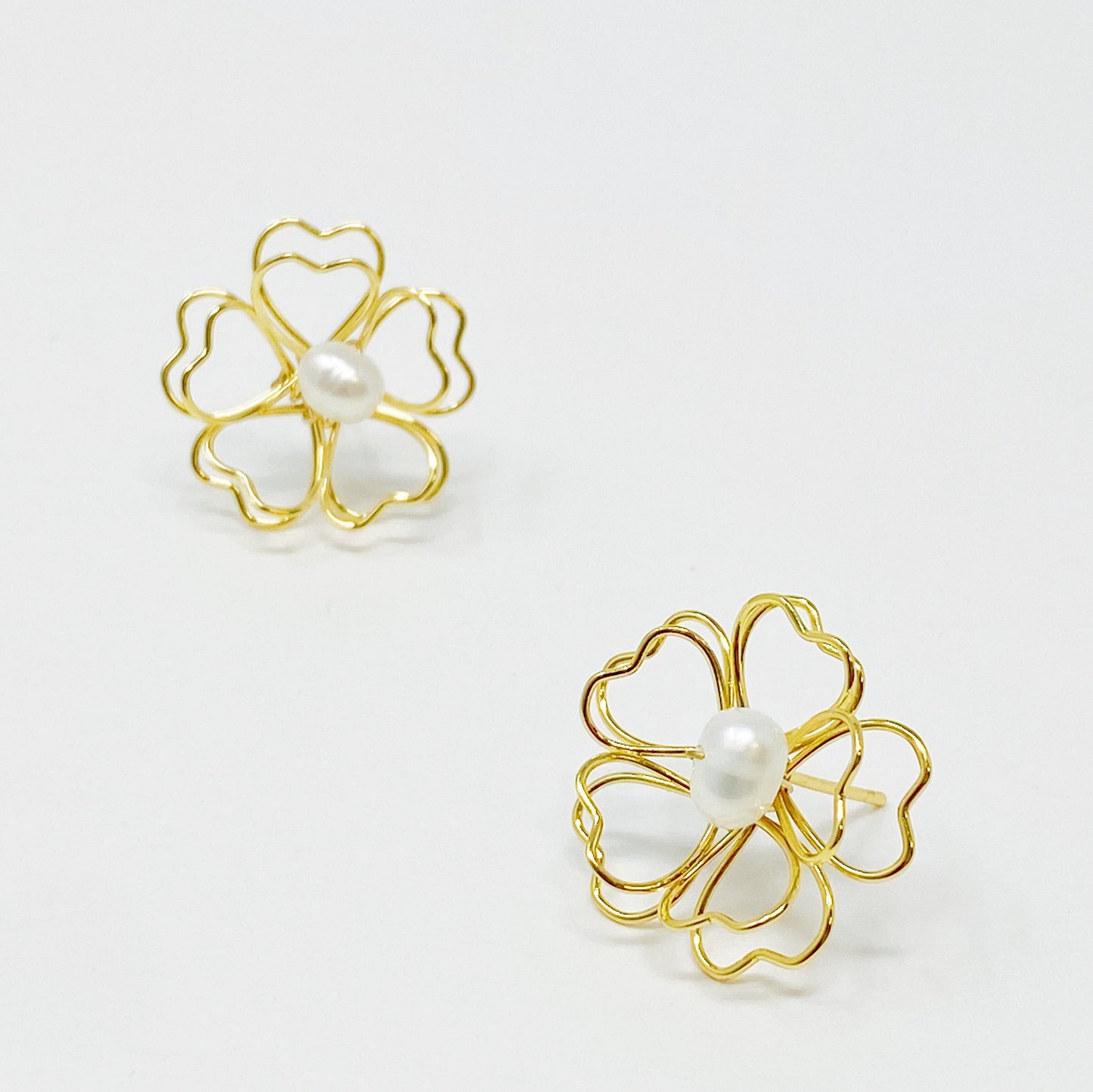 Heart Petals & Freshwater Pearl Studs