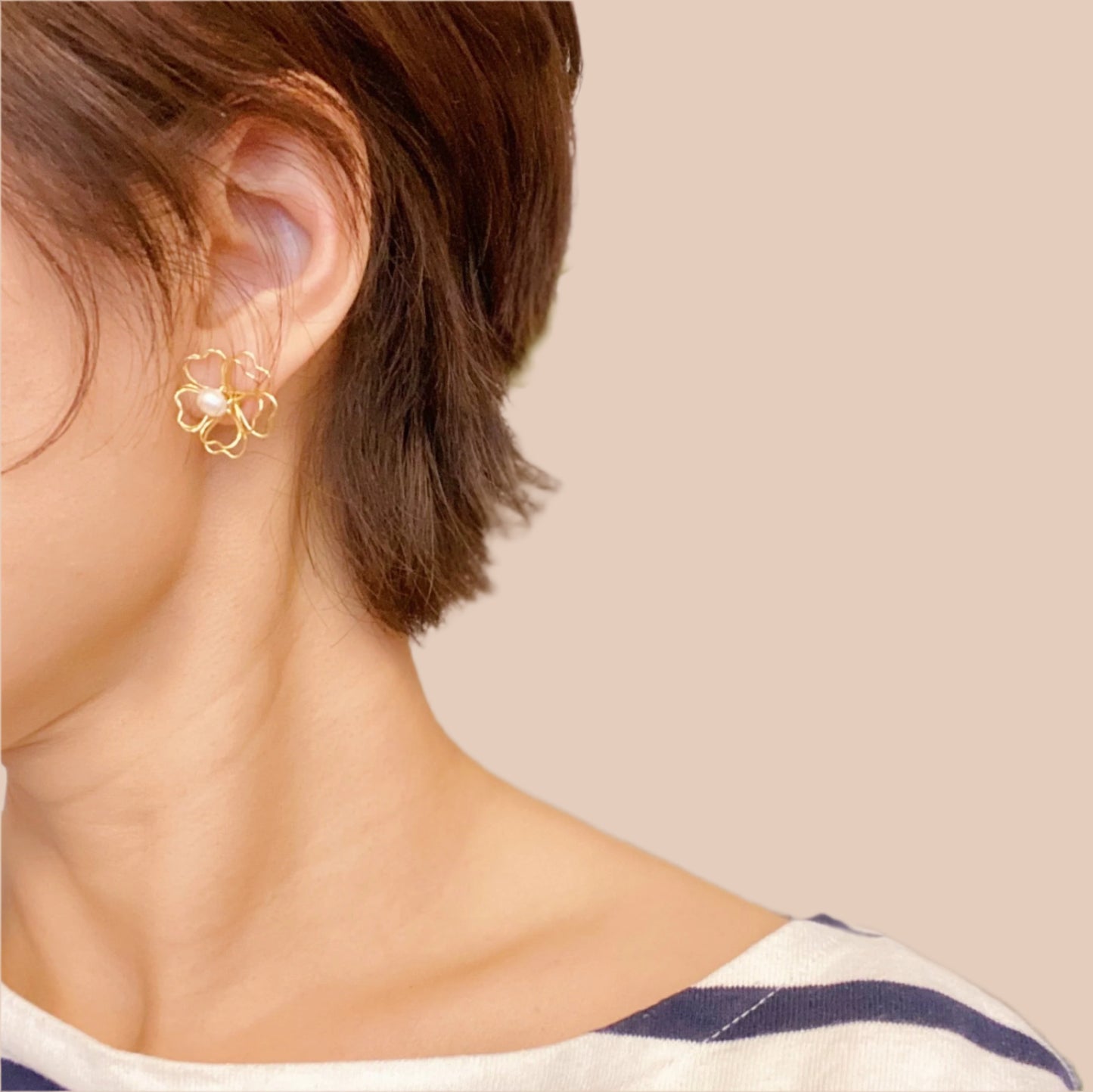 Heart Petals & Freshwater Pearl Studs