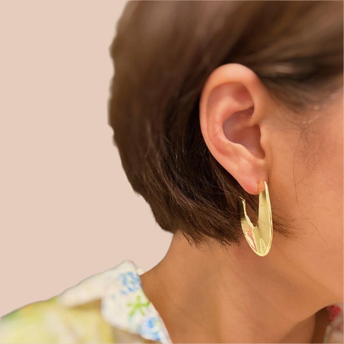 Wave Golden Hoops