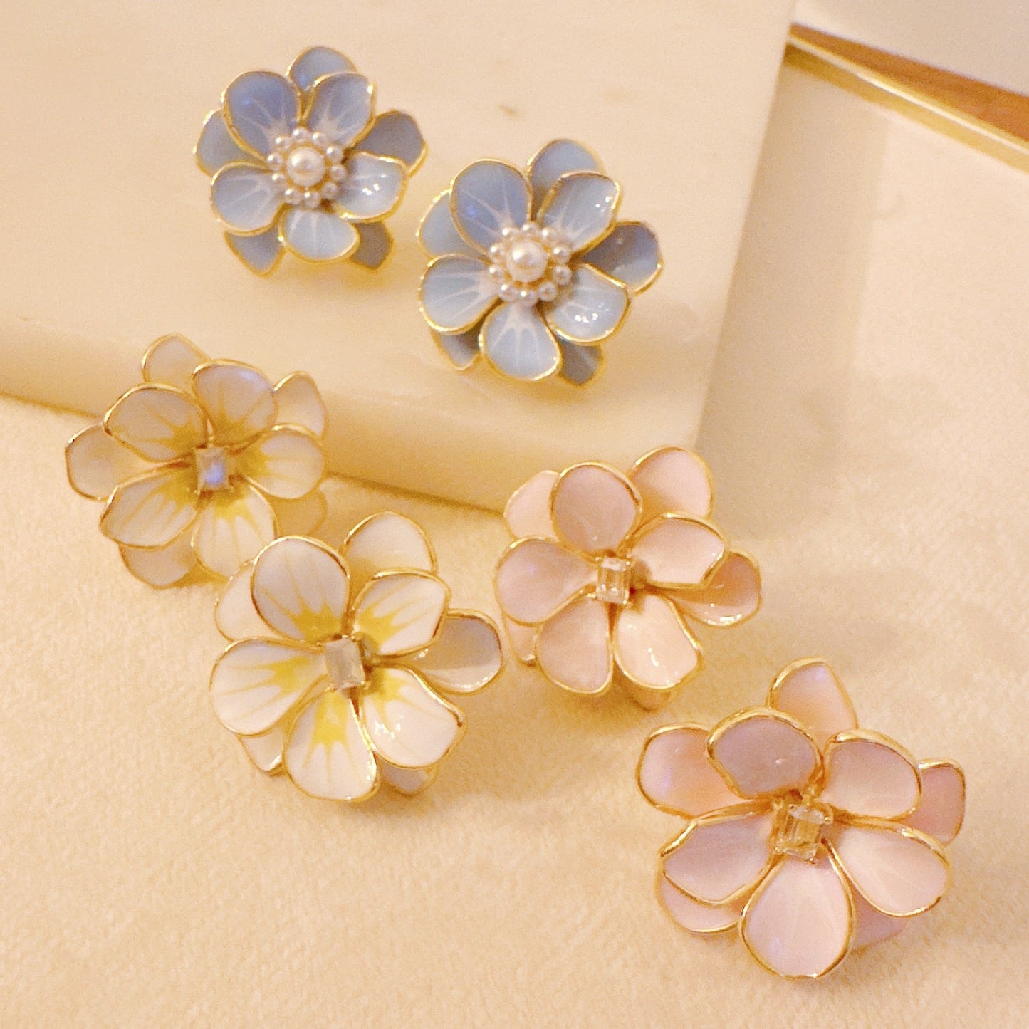 Bloomed Pastel Studs