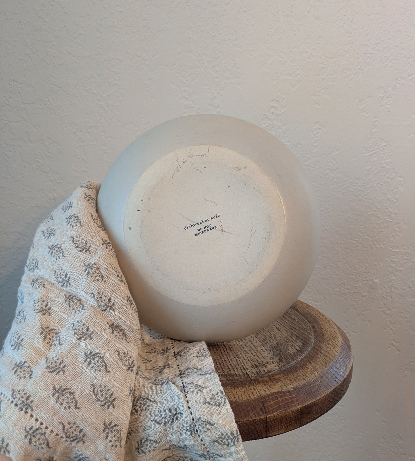 Reactive Neutral Glaze Bowl