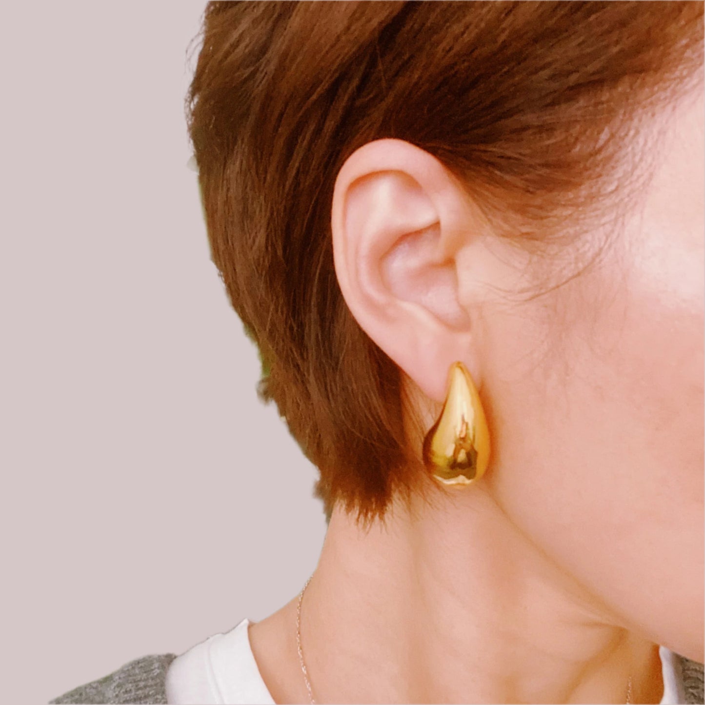 Light & Chunky Teardrop Studs