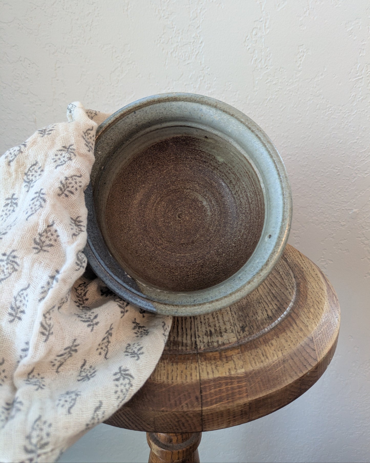 Ceramic Flower Detail Bowl