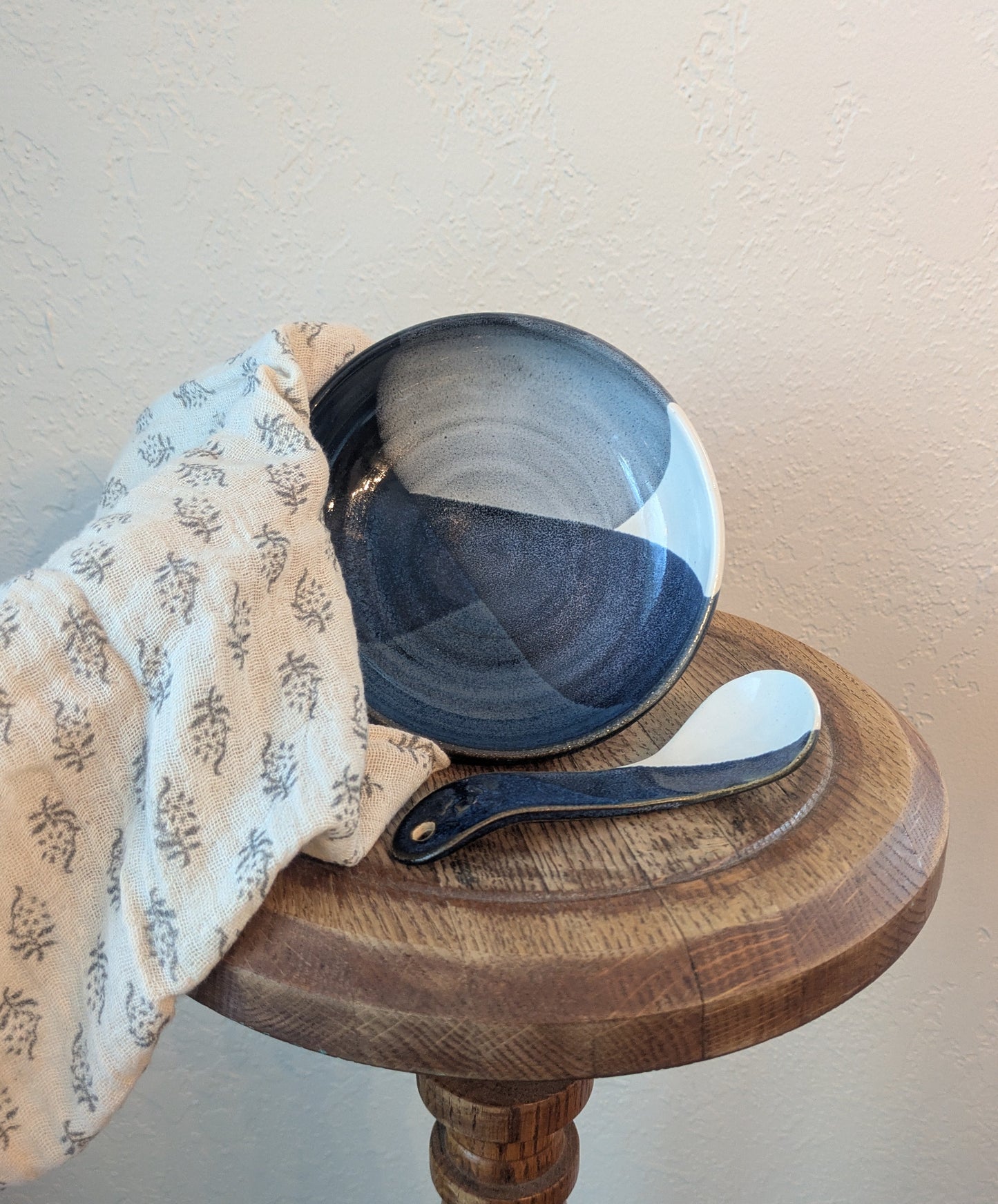 Navy Overlap Ceramic Soup Bowl