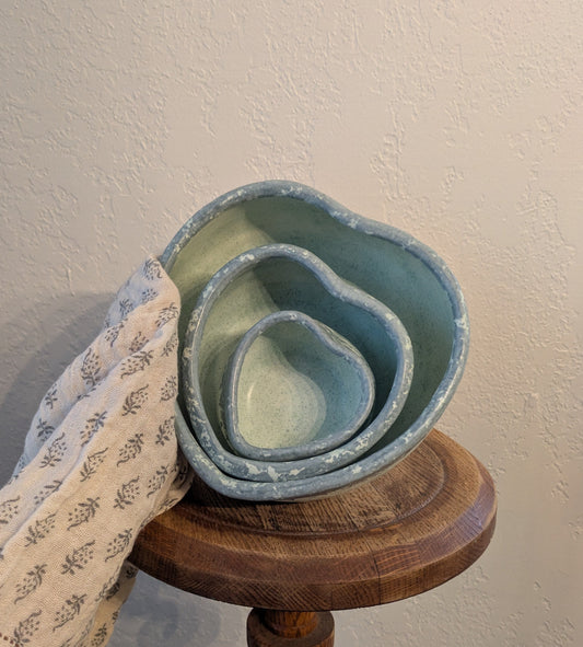 Set of 3 Ceramic Heart Bowls