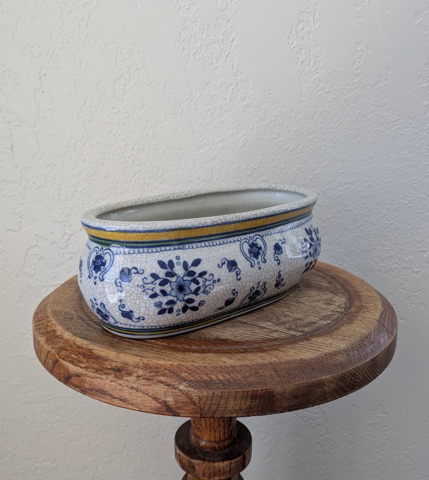 Mediterranean Style Oval pot