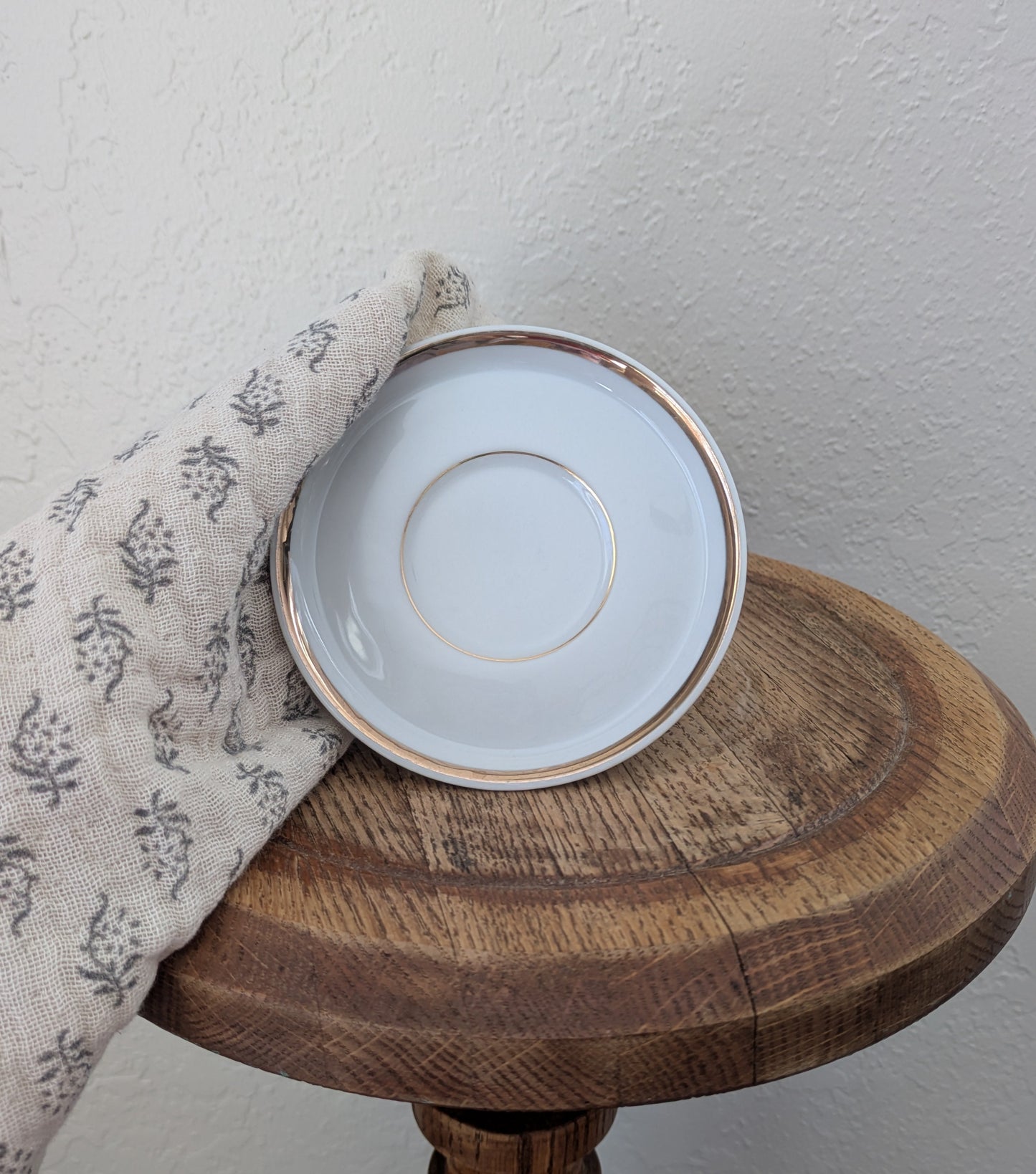 Gold Trim Saucers - Set of 4