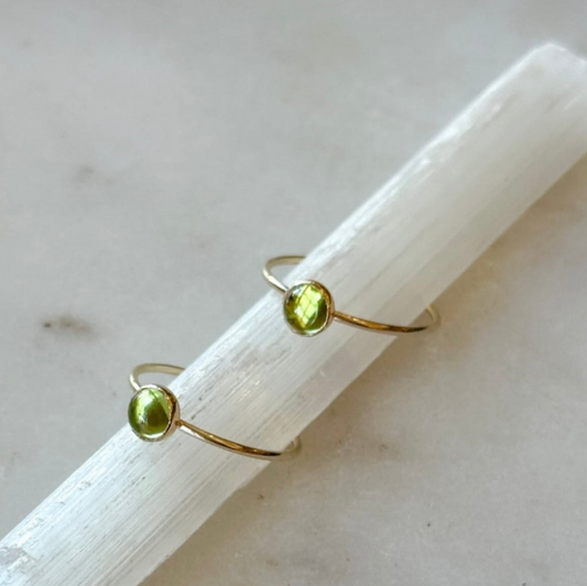 Peridot 5mm Gemstone Ring